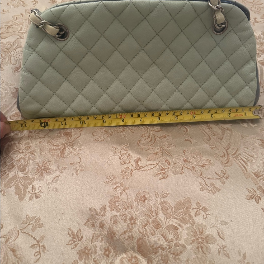 CHANEL Quilted caviar leather Shoulder Bag - Seafoam color with light blue - Picture 13 of 14